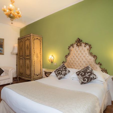 Sotto La Cupola Bed & Breakfast Rome Bagian luar foto