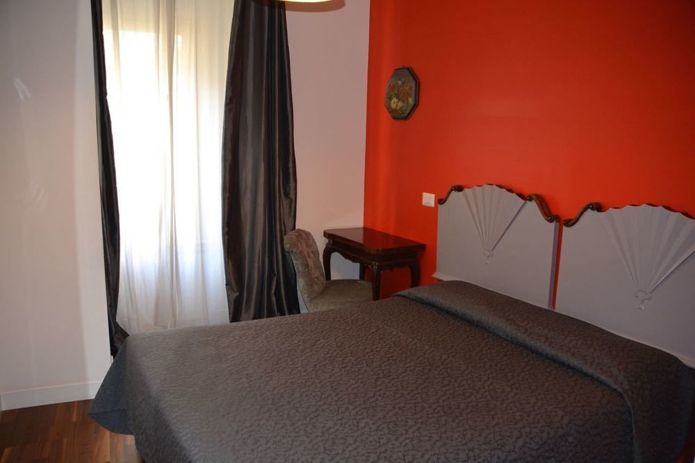 Sotto La Cupola Bed & Breakfast Rome Bagian luar foto