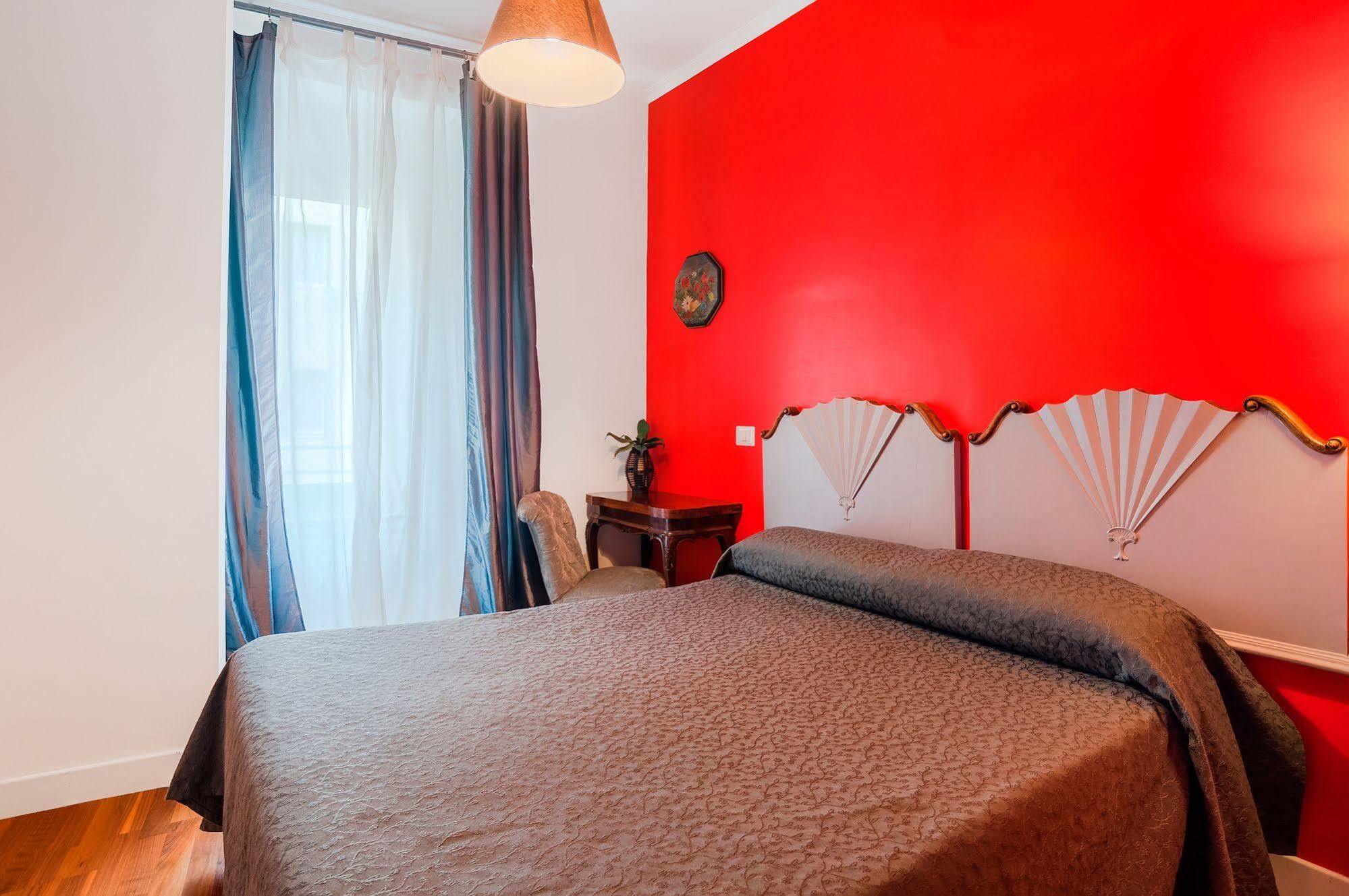 Sotto La Cupola Bed & Breakfast Rome Bagian luar foto
